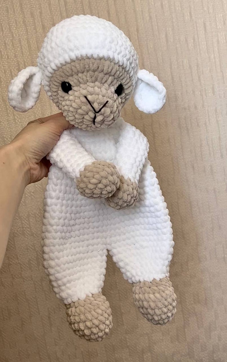 Crochet sheep snuggler pattern Cute crochet lovey pattern for kids Crochet lamb cuddler pattern zdjęcie 2