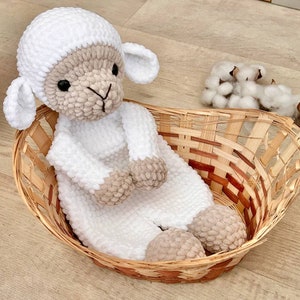 Crochet sheep snuggler pattern Cute crochet lovey pattern for kids Crochet lamb cuddler pattern zdjęcie 6