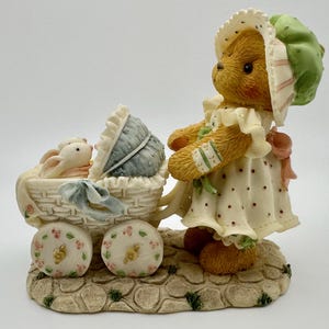 Cherished Teddies  - Jessica &quot;A Mother&#39;s Heart Is Full Of Love&quot; #155438  Collectible Figurine