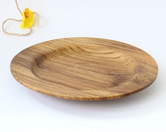 Shallow wooden plate classic handmade made of oak D 22 cm / D 8,66 inches
