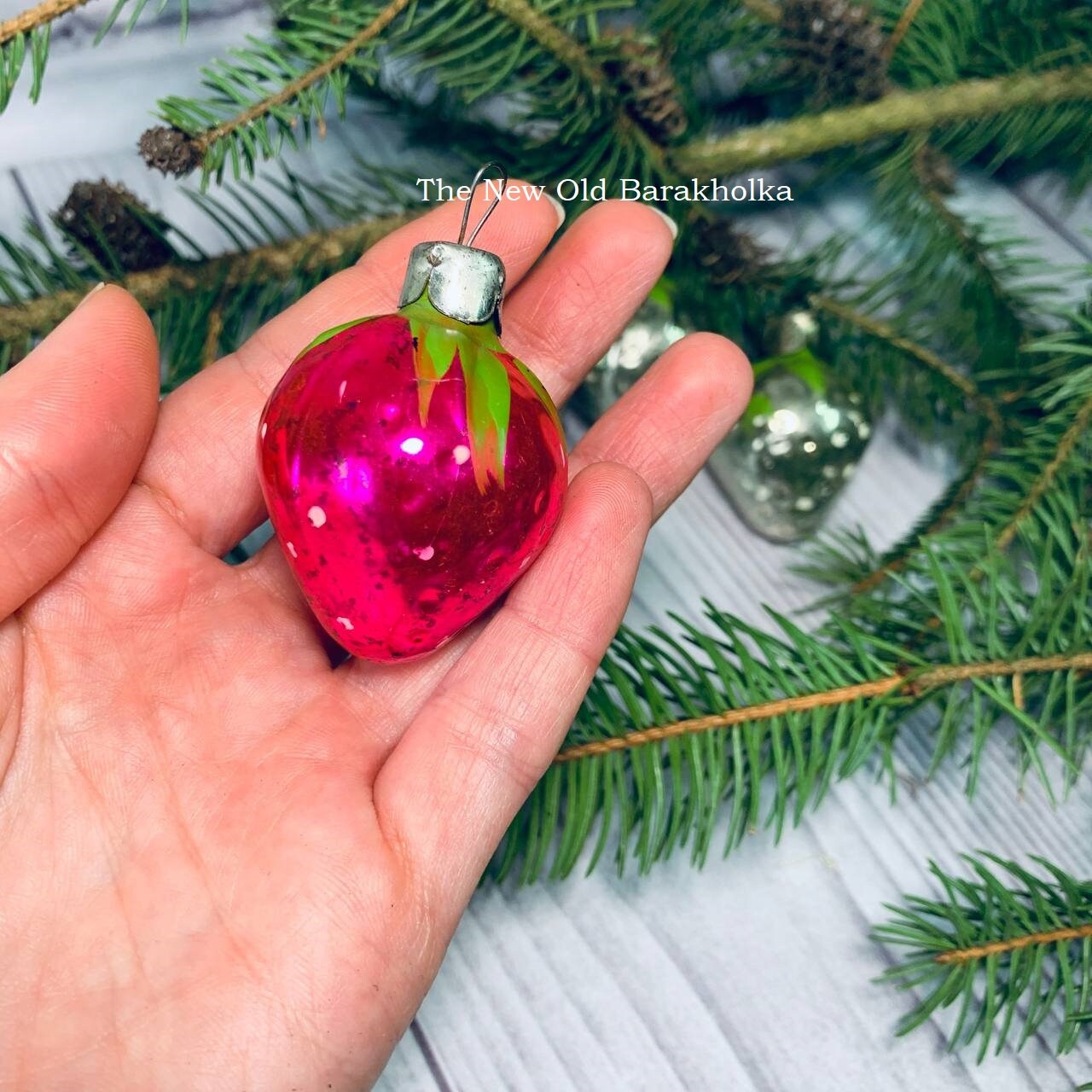 ヴィンテージ ストロベリーガラス クリスマスオーナメント 4個セット