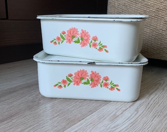 Set of 2 food containers Vintage Enamelware Container with Lid Metal Box Food Storage Food Container Refrigerator White Enamel Box with lid