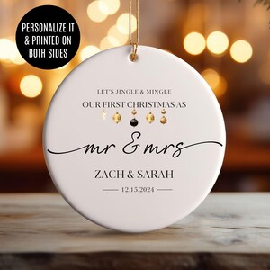 Erstverheiratetes Weihnachten Ornament, Mr und Mrs Weihnachtsverzierung, personalisiertes Hochzeitsgeschenk, Mr und Mrs Andenken, Jungvermählten Weihnachtsgeschenk
