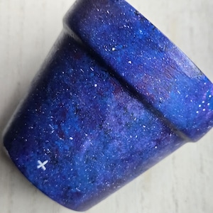 Maceta de interior Galaxy pintada a mano
