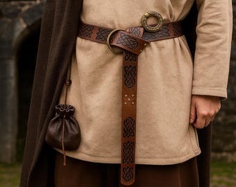 Ceinture médiévale en cuir PU | Ceinture viking Renaissance | Ceinture de pirate pour GN | Ceinture de cosplay Ren Faire | Ceinture esthétique vintage à rivets