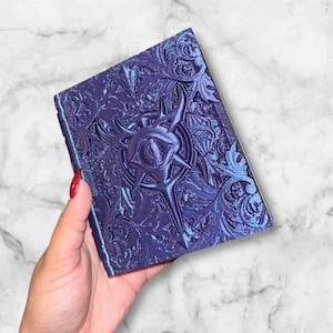 3D Printed D&D Warlock Dice Holder Tome for Dungeons and Dragons Dungeon Master Gift TTRPG Mini Holder Campaign Customized Case