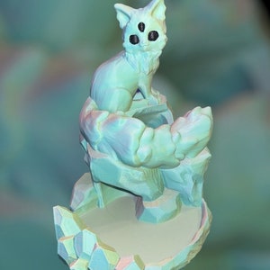 3D Printed Crystal Arcana Cat Dice Tower for Polyhedral Dice Dnd Dungeons and Dragons Gift