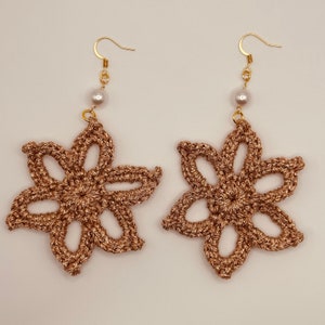 Stars crochet earrings/18k gold plated/Crochet earrings/Handmade earrings/hook earrings/Pearls