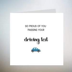 Félicitations, vous avez réussi votre carte d'examen de conduite. Voiture bleue. Carte Vous avez bien joué. Carte de visite PERSONNALISÉE. 6 x 6