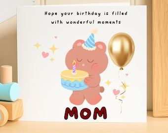 Biglietto d'auguri con orsetto per la mamma - Dolce biglietto d'auguri disegnato a mano per il compleanno della mamma - Adorabile orsetto con torta