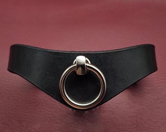 BDSM cowhide leather choker with O-ring, 29-39 cm.