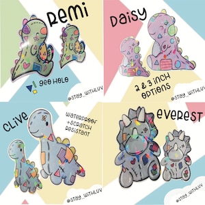 Puede incluir: Cuatro parches termoadhesivos con forma de dinosaurio con diseños coloridos y detalles de purpurina. Los parches están disponibles en tamaños de 5 y 7,6 cm. Los parches son impermeables y resistentes a los arañazos. Los parches se llaman Remi, Daisy, Clive y Everest.