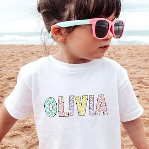 Custom Kids Name With Daisies T-Shirt Back To School Shirt Shirt, Toddler Girl First Day of School Tee Floral Kindergarten Shirt With Name