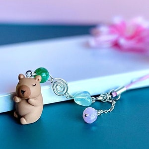 Lindo abalorio para teléfono con forma de capibara kawaii, correa para celular con cuentas rosas, accesorio divertido para amantes de los animales Y2K, regalo para adolescentes