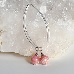 Rhodochrosite silver earrings, Pink Healing love earrings, Rhodochrosite dangle earrings, Elegant Pink gemstone earrings