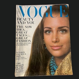 1968 VOGUE Magazine | Cover: Windsor Elliott | October 1, 1968 | Moyra Swan | Lauren Hutton | Francoise Rubartelli | Marisa Berenson