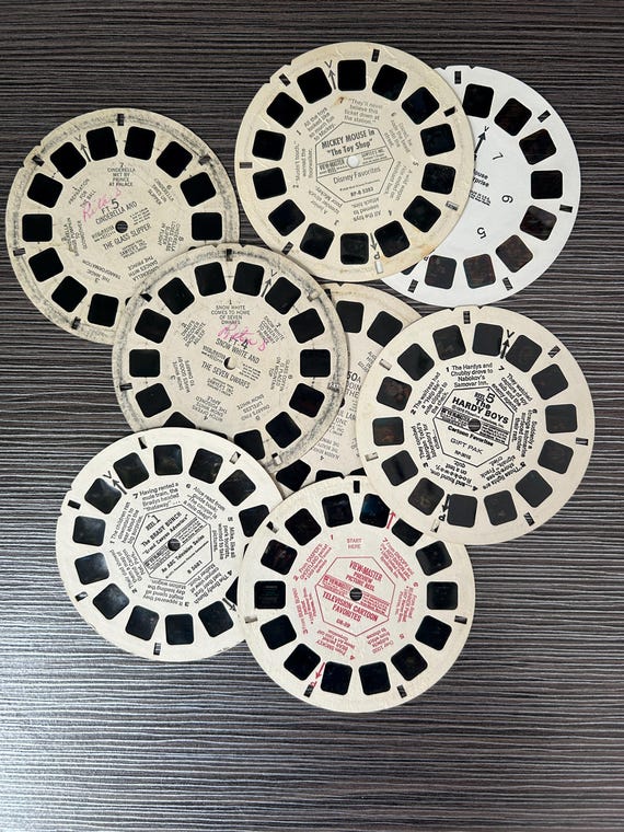 view master 70年代 Disneyリール16枚セット view master 70年代 Disneyリール16枚セット View-Master Classic