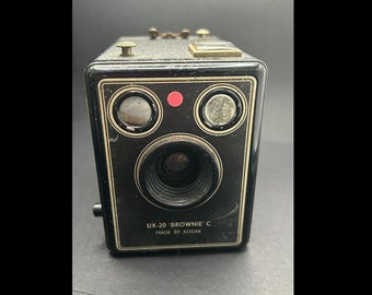 素敵なビンテージ コダック 6 20 ブラウニー モデル C ボックス カメラ
