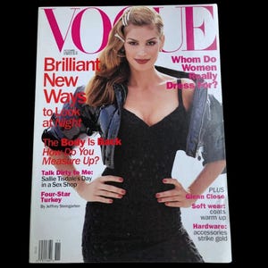 1994 VOGUE Magazine | Cover: Cindy Crawford | November 1994 | Kate Moss | Kirsty Hume I Tatjana Patitz | Meaghan Douglas | Trish Goff