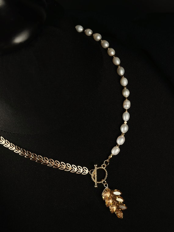 ボヘミアン刺繍イヤリングとネックレスのセットグリーン ボヘミアン刺繍イヤリングとネックレスのセットグリーン