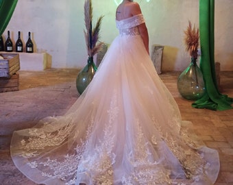 Wedding dress