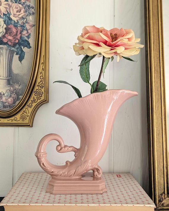 1940s 1950s Vintage Pink Ceramic Horn of Plenty Vase, Cornucopia