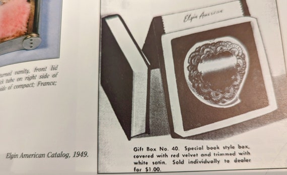 Vintage Compact, 1949 Elgin American Heart Shaped… - image 2
