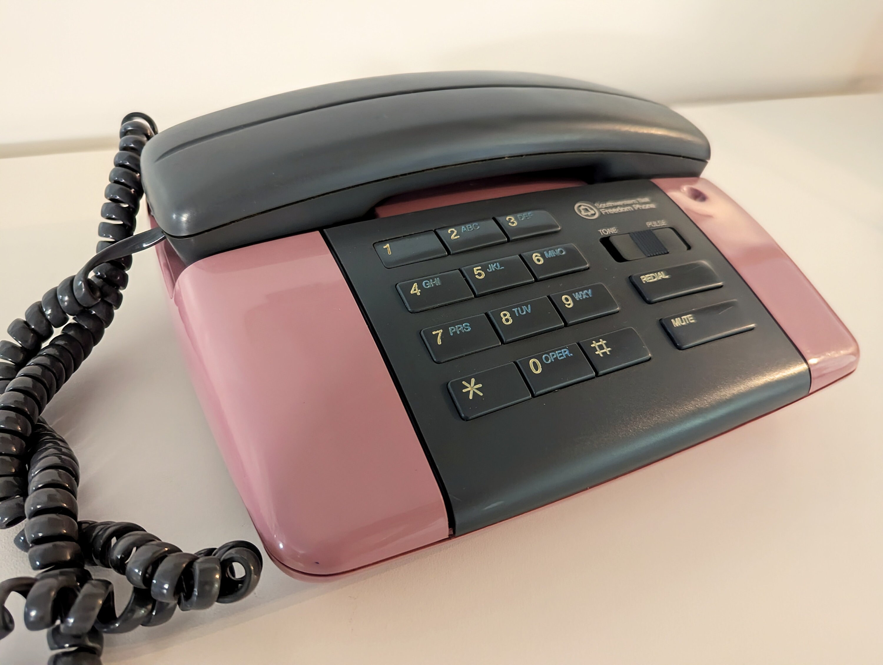 【送料無料】 1980s Vintage Southwestern Bell Freedom Phone, Mauve Pink アクセサリー
