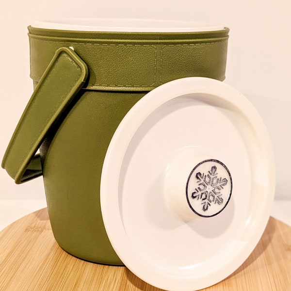 Cubitera vintage Rubbermaid, verde aguacate y blanco con diseño de copos de nieve. Ideal para bar, picnic, barbacoa, fiesta, cocina vintage y cocina ecológica.