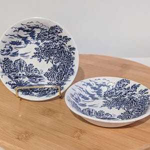 Pair of Vintage Enoch Wedgwood Small Berry Bowls, Blue and White Countryside Pattern, Made in England 5&quot;/MCM 1960s/Blue and White Porcelain