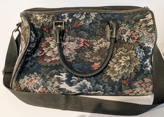 Vintage Floral Tapestry Overnight Bag/Carry On, W… - image 2