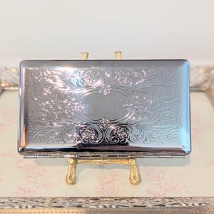 90s cigarette holder 80s Harley Davidson Motorcycles Leather Case & Lighter Read The Vintage Flapper Cigarette Holder will have you looking like the real deal straight from the 20s Vintage 90s Checkered Cigarette Pouch