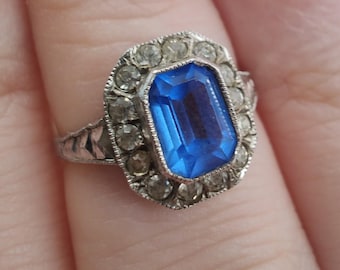 Vintage Art Deco Blue Paste Halo Ring set in 9ct Gold and Sterling Silver