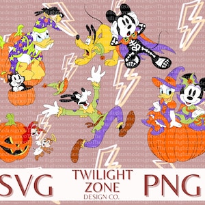 Puede incluir: Una ilustración digital de varios personajes de Disney vestidos con disfraces de Halloween. Mickey Mouse lleva un disfraz de vampiro morado, Minnie Mouse lleva un disfraz de bruja morado, Donald Duck lleva un disfraz de mago morado, Goofy lleva un disfraz de espantapájaros verde y Pluto lleva un disfraz de calabaza marrón. Los personajes están todos de pie sobre calabazas.