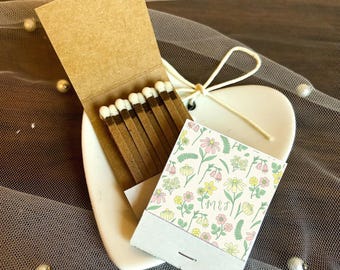 Custom Matchbooks for Bulk Wedding Favors, Matchboxes Personalized with Matches, Floral Pattern with Initials Unique Reception Guest Favor