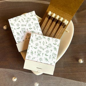 Custom Matchbooks for Bulk Wedding Favors, Matchboxes Personalized with Matches, Floral Pattern with Initials Unique Reception Guest Favor