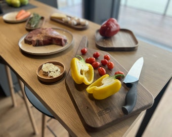Personalized Large Wood Cutting Board | Meat cutting board | Bbq cutting board is a good gift for birthday, mother's day | housewarming gift