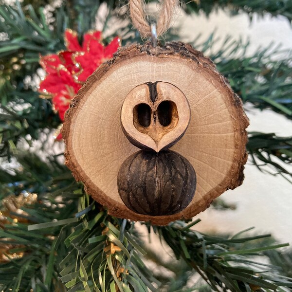 Owl holiday ornaments and magnets / Christmas gift / holiday gift / natural, rustic home and kitchen decor / cabin and Airbnb decor