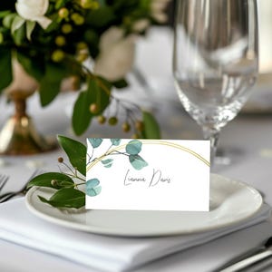 Modelo de cartão de lugar de casamento dobrado e plano, cartões de lugar para impressão, modelo de casamento moderno, moldura floral, DOWNLOAD, editável, Templatett, I8
