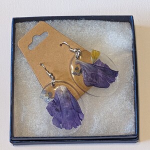 floral earrings