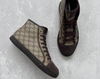 Zapatos Gucci de caña alta vintage de piel marrón con monograma GG