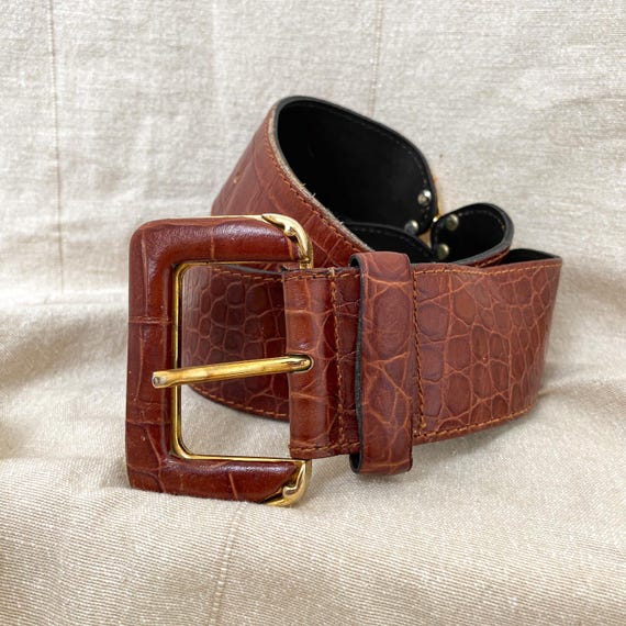 Brown vintage leather belt with gold hardware