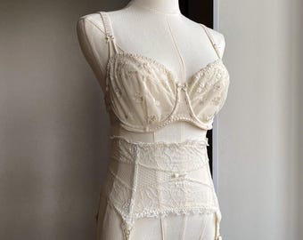 Vintage Garter Belt With Straps: Bridal Lingerie "chantelle", Size M - Etsy Vintage Garter Belt With Straps: Bridal Lingerie "chantelle", Size M - Etsy