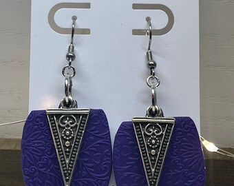 Patterned Metal Accent Dangle