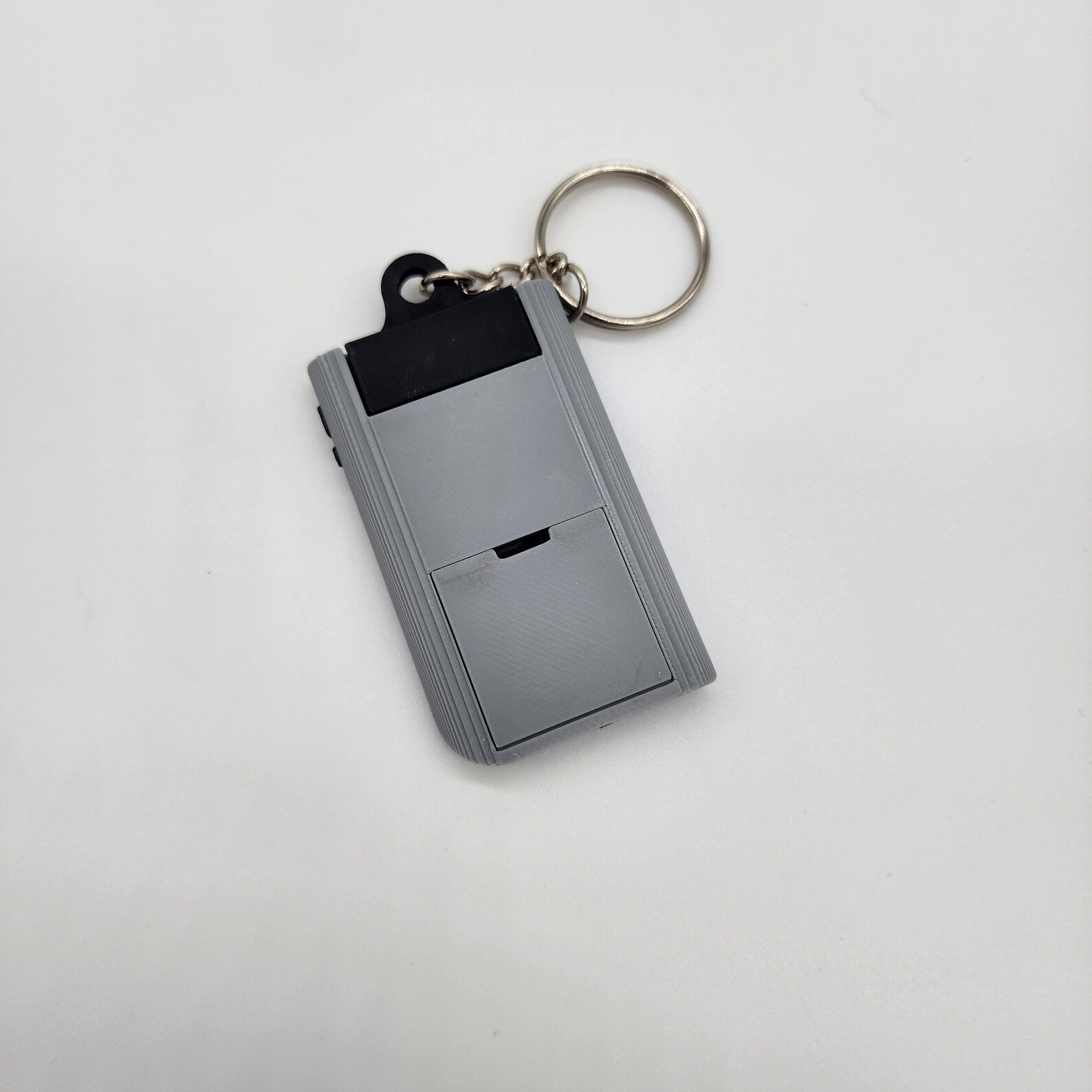 Custom Gameboy Keychain With Miniature Battery Compartment – Retro ...