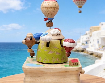 Hot Air Balloon Music Box / Personalized Wooden Gift / Baby Nursery Decor / Birthday Christmas Thanksgiving Gift for Kids
