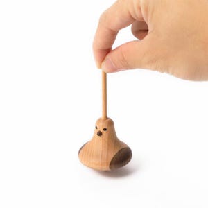Bird Spinning Top/Wood Tops/Wood Toy/Party Favor Toy/Old Time Toy/PastTime Toy/Educational Toy/Wooden Toy/ Hand Spin Top