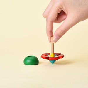 Flower Spinning Top/Wood Tops/Wood Toy/Party Favor Toy/Old Time Toy/PastTime Toy/Educational Toy/Wooden Toy/ Hand Spin Top