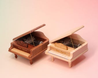 Grand Piano Music Box – Personalized Gift for Music Lovers