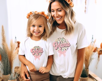 Magliette pasquali per mamme e bambini: outfit primaverili coordinati